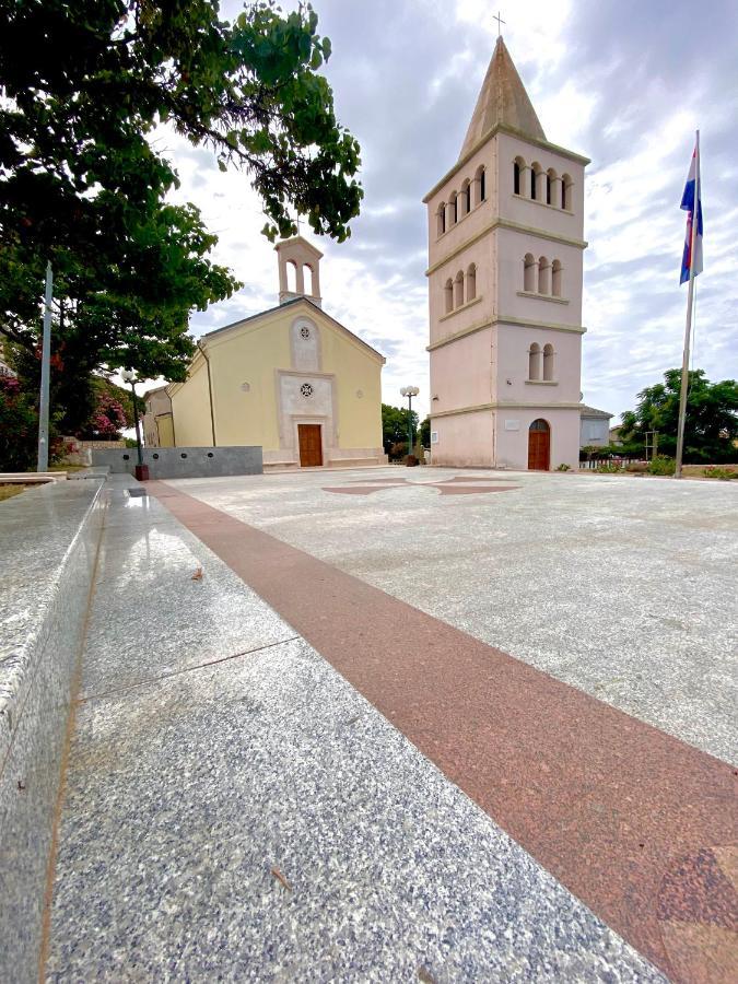 Villa Cvita Povljana Exteriör bild